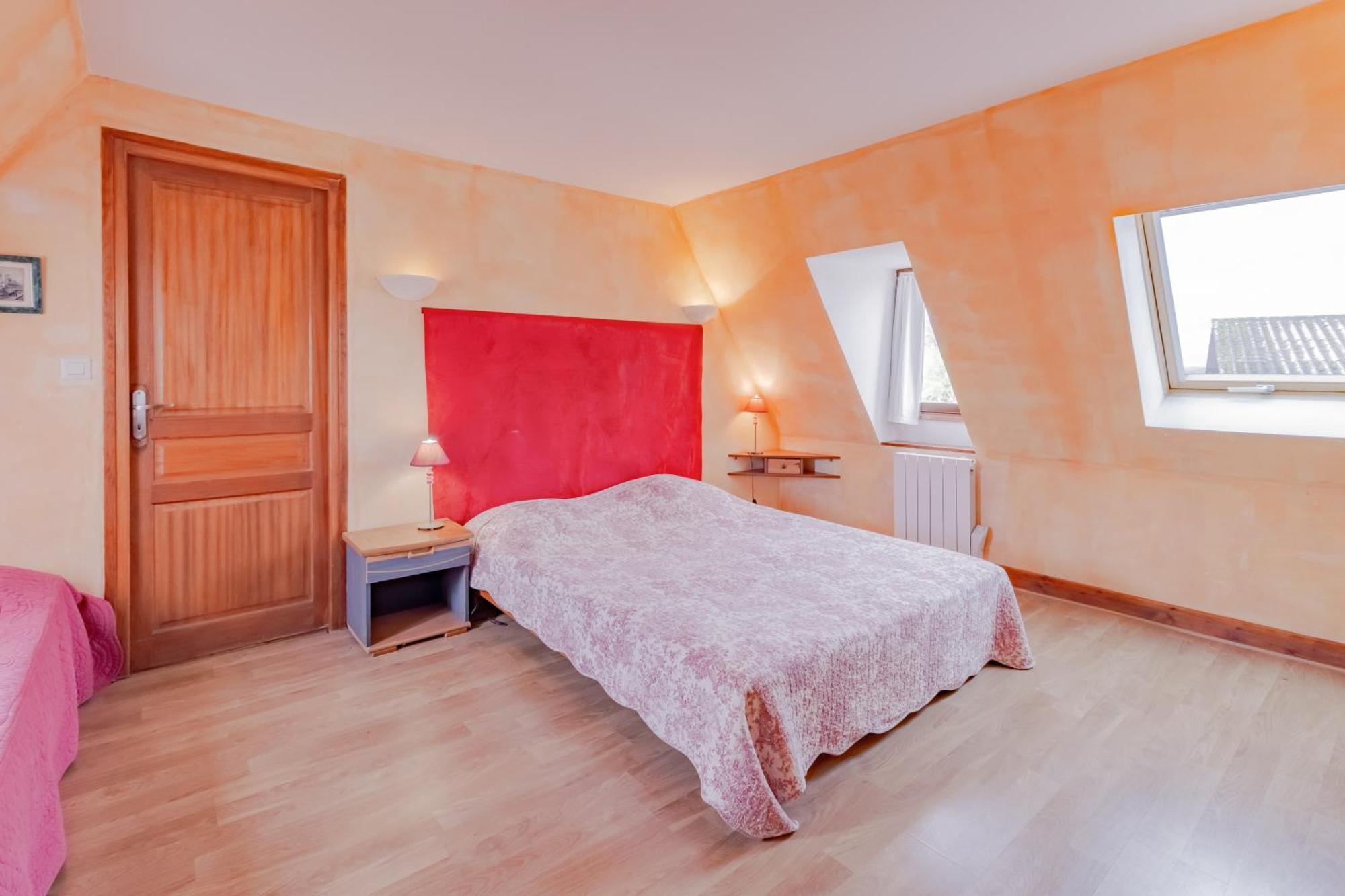Вилла Le Bonheur Dans Notre Pre Sainte-Mondane Экстерьер фото