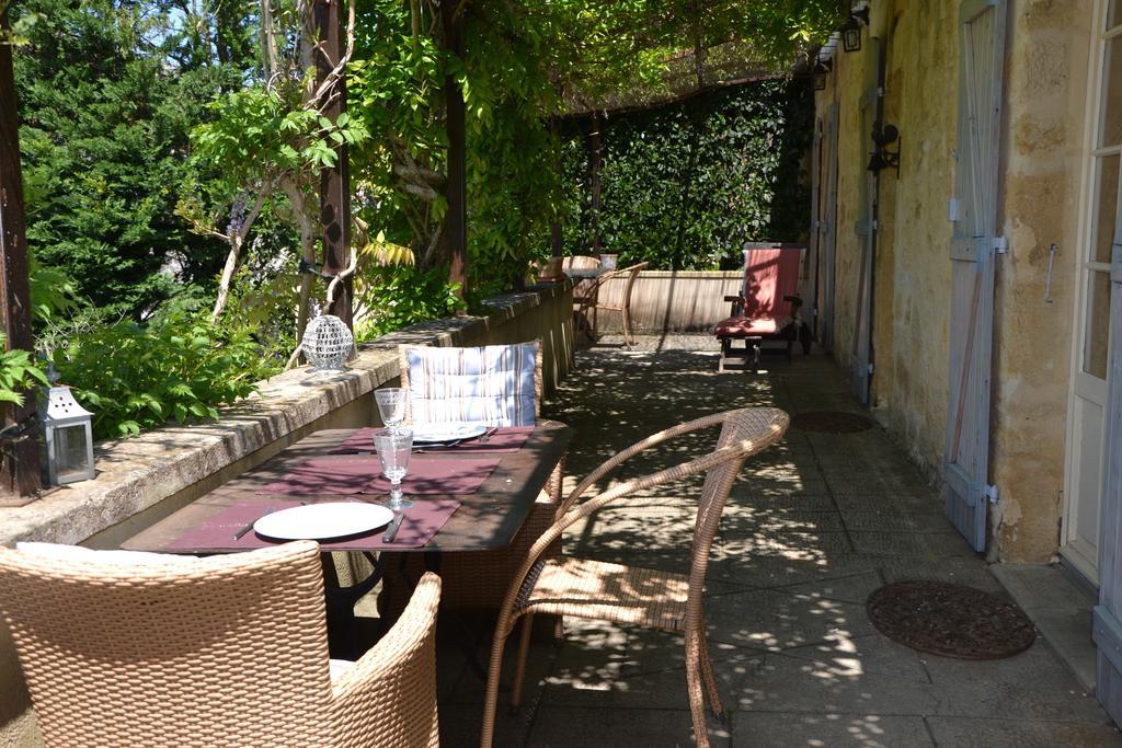 Вилла Le Bonheur Dans Notre Pre Sainte-Mondane Номер фото